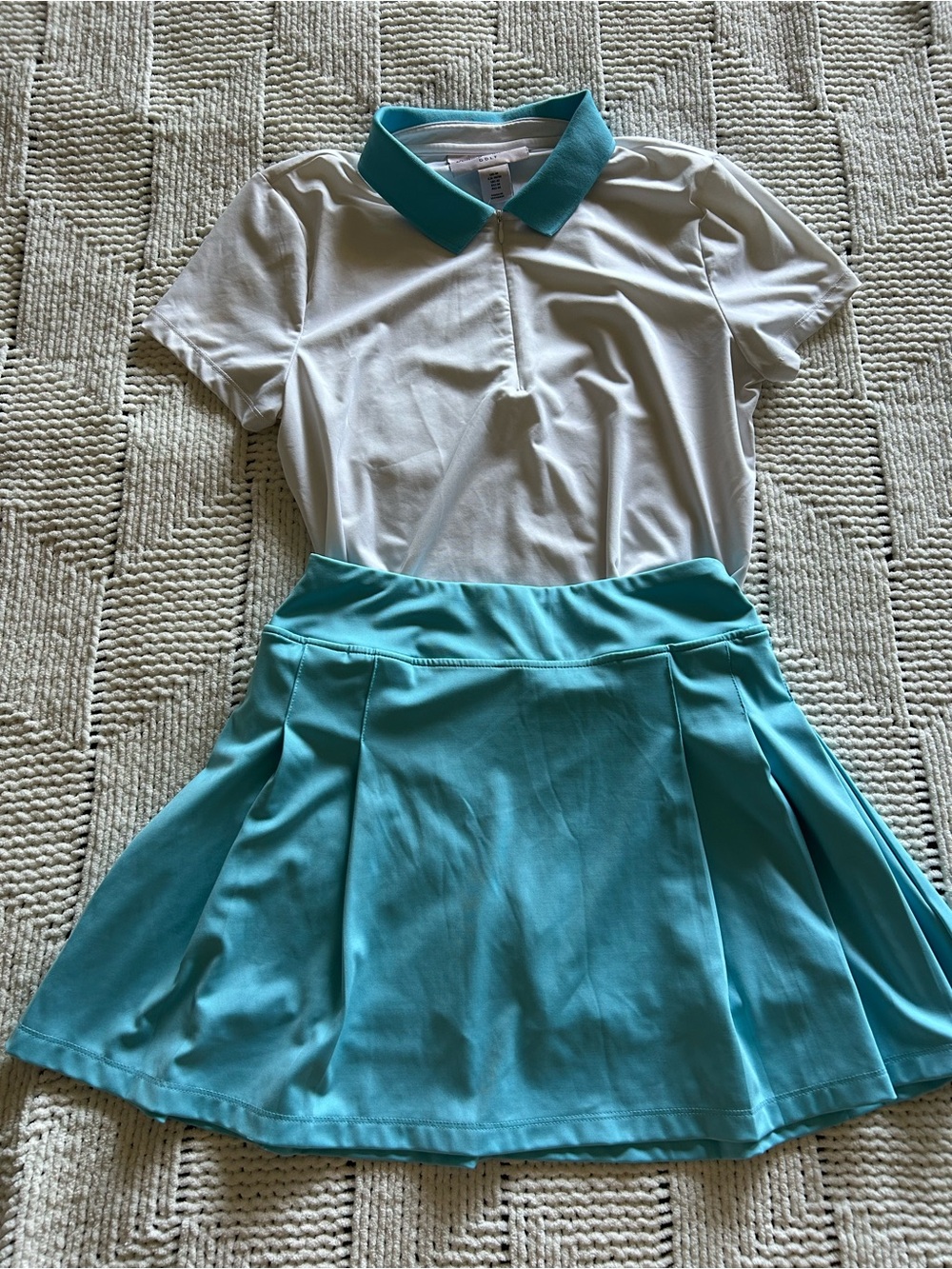 Tommy Bahama Golf White Polo (M) with Teal Skirt (S) Set